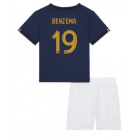 Camisa de time de futebol França Karim Benzema #19 Replicas 1º Equipamento Infantil Mundo 2022 Manga Curta (+ Calças curtas)